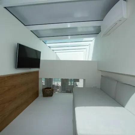 Seafront , Apartment